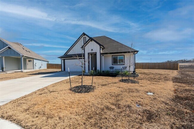 Foto del edificio - 241 Sweetwater Crk Ln