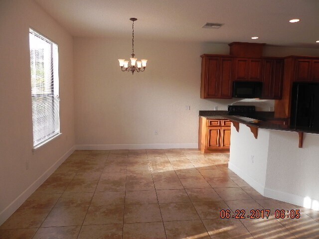 Foto del edificio - Townhome in La Fortuna, Kissimmee