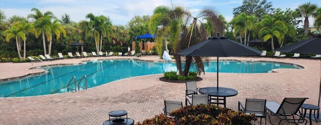 Foto del edificio - 6331 Laurelcrest Gln