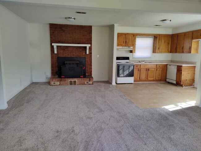 Building Photo - 10401 Starwood Dr