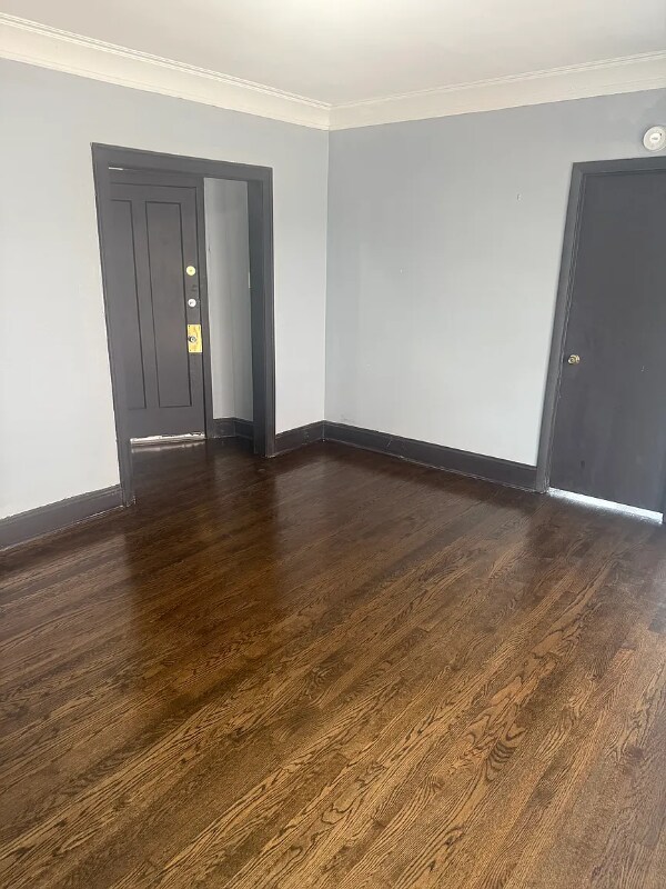 Building Photo - 10919 S Vernon Ave