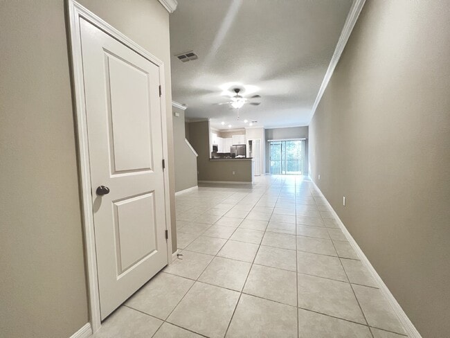 Building Photo - "Charming 3-Bed townhouse in a Gated Community has 2.5 Baths, 1650 Sq Ft  – New Flooring and New ...