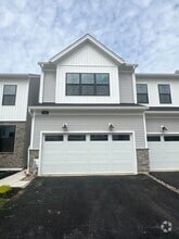 Building Photo - 406 Hartnup St