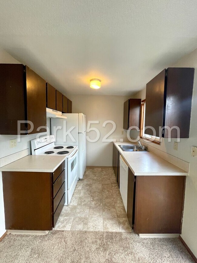 Foto del edificio - 631 N Fife St