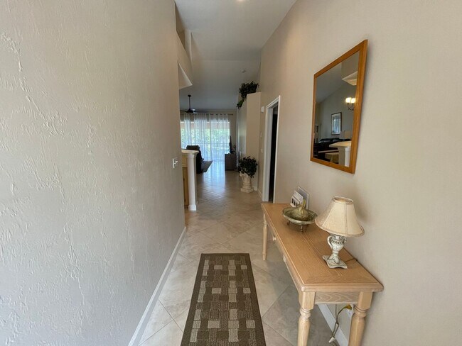 Foto del edificio - 440 Wiggins Lake Ct