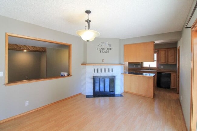 Foto del edificio - 1810 S Sharron St