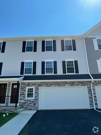 Building Photo - 247 McCaskey Avenue