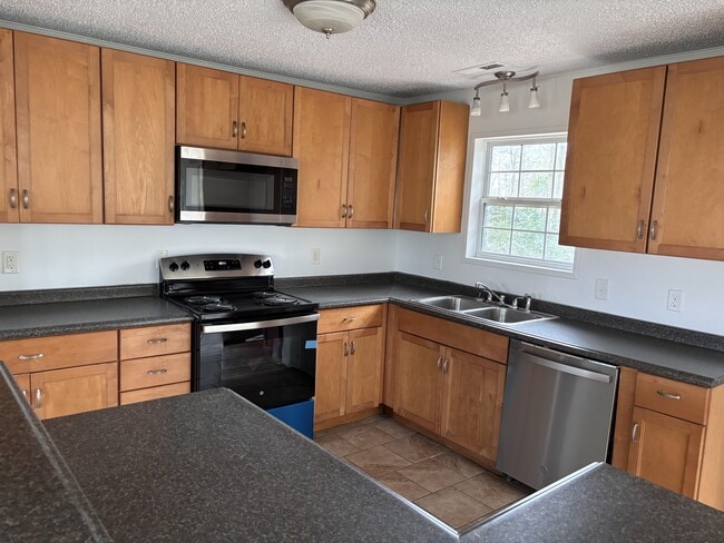 Building Photo - 3631 Co Rd 601