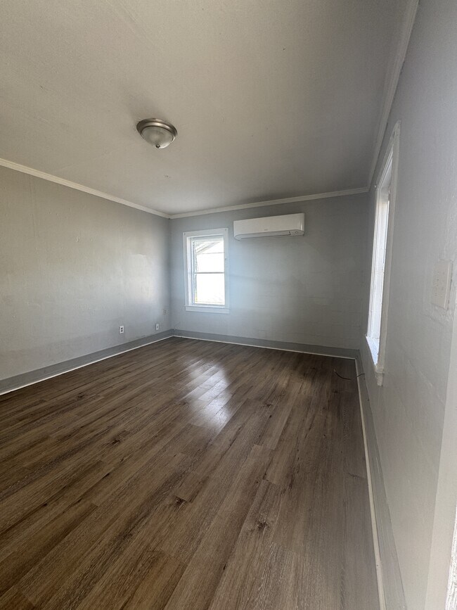 Foto del edificio - 1004 Duke St