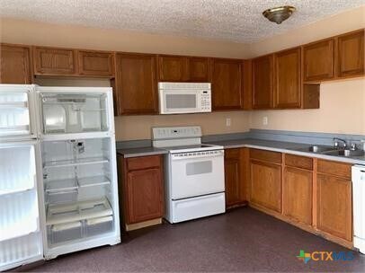 Primary Photo - 205 W Vardeman Ave