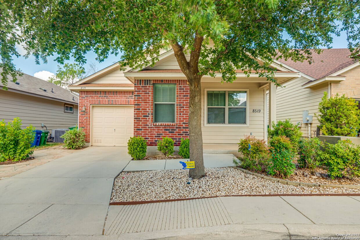 Foto principal - 8519 Pecan Cross