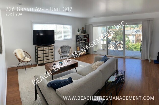 Building Photo - Charming 2 Bedroom 2 Bath condo in Belmont...