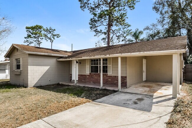 Foto del edificio - 670 Hibiscus Rd