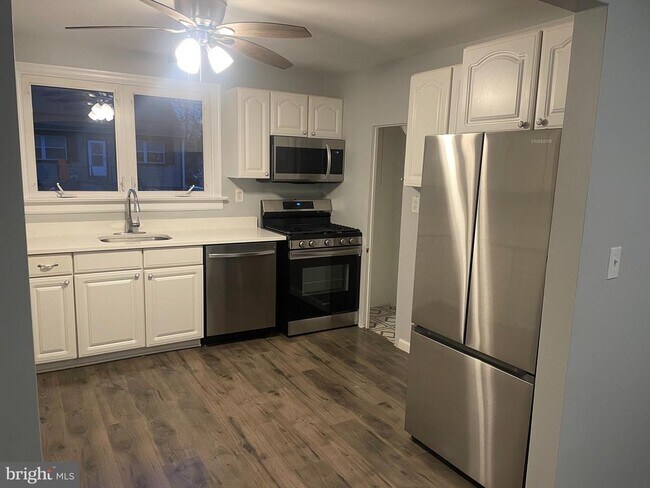 Foto del edificio - 516 Brooke Ave