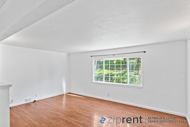 Foto del edificio - 1164 Tiegen Dr