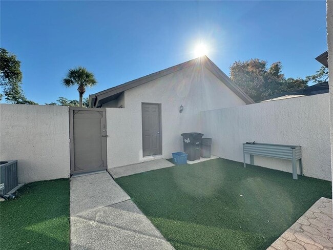 Building Photo - 120 Olive Tree Cir