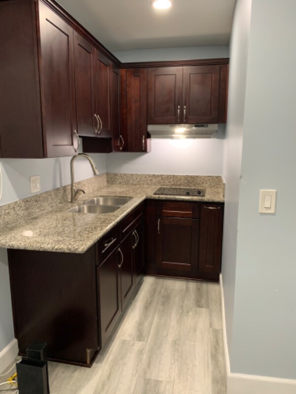 Primary Photo - 11 N Townsend Ave