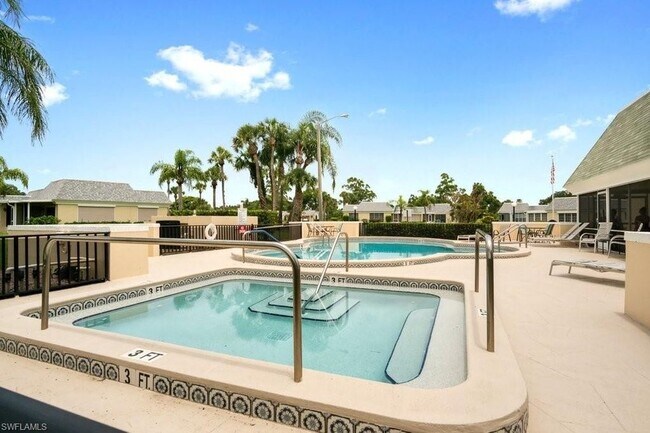 Casa club y piscina - 3 E Greens Cir