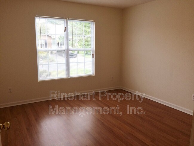Building Photo - 1033 Park Meadow Dr