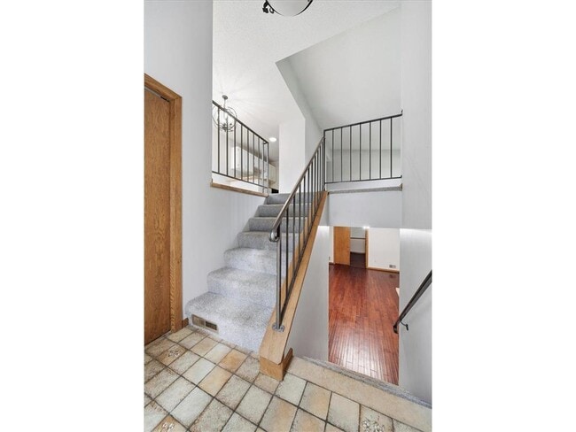 Building Photo - 9523 Hartford Cir