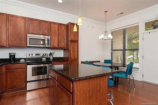 Foto del edificio - 3206 Noda Blvd