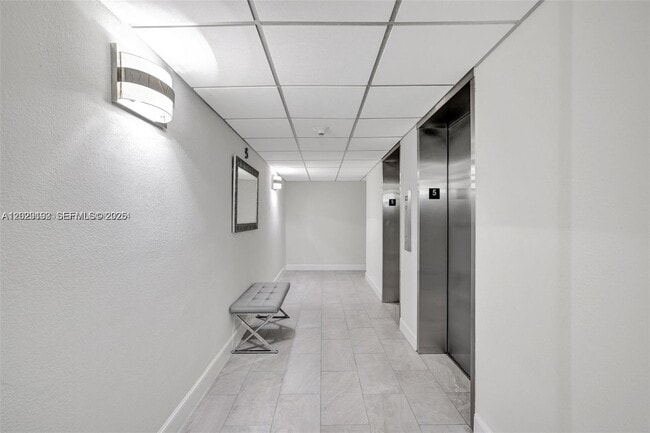 Foto del edificio - 2715 N Ocean Blvd