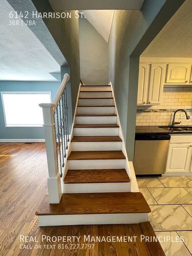 Building Photo - 6142 Harrison St