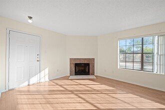 Building Photo - 2750 Holly Hall St