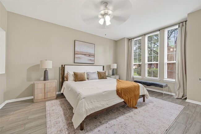 Building Photo - 6635 Queensclub Dr