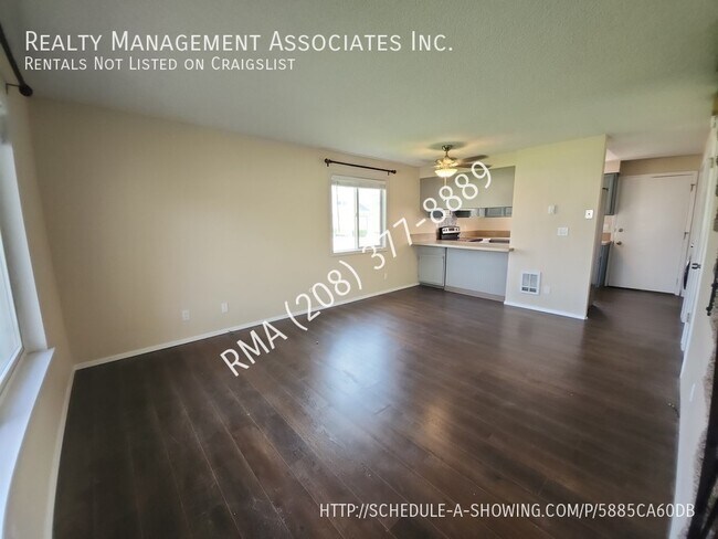 Building Photo - Quality 2 Bedroom Townhouse in Central Boise