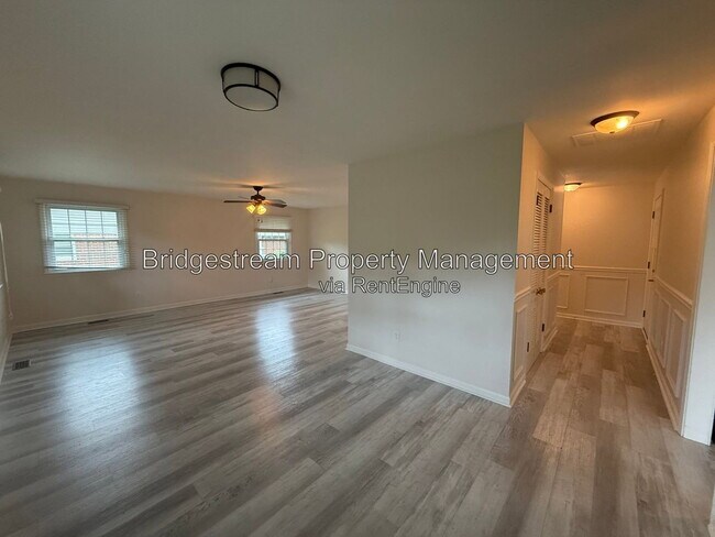 Foto del edificio - 4225 Fernbrook St