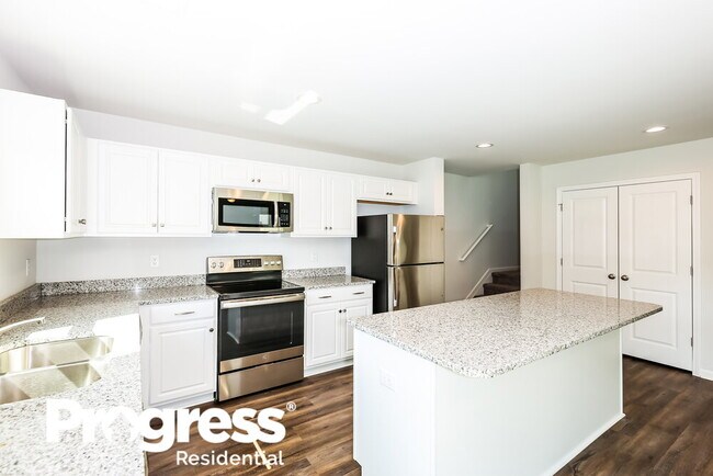 Foto del edificio - 218 Kelly Farm Rd