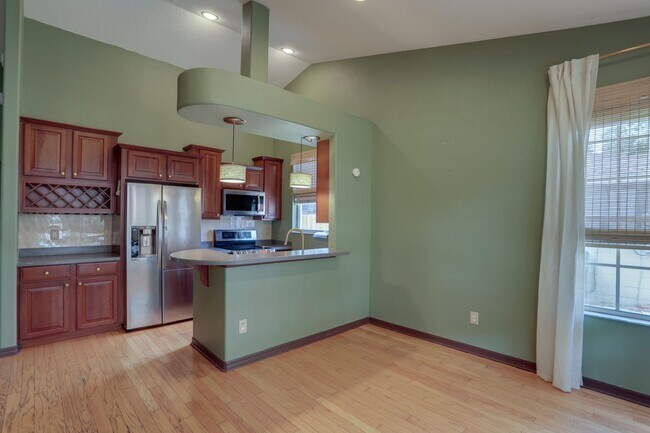 Building Photo - 30 N Lawsona Blvd