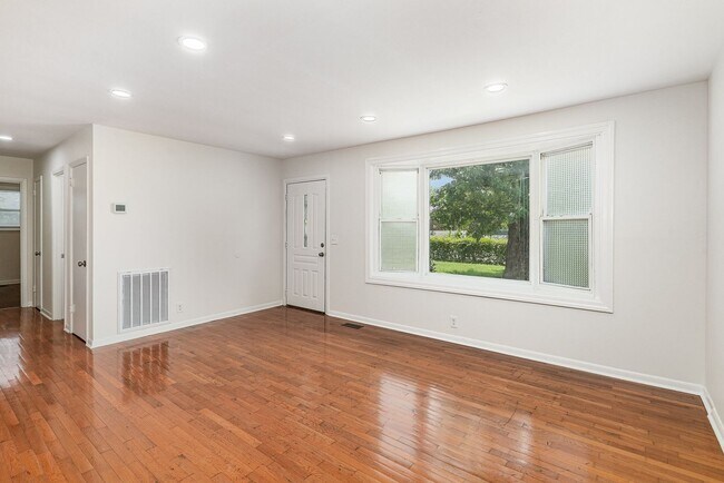 Foto del edificio - Lovely 3 Bedroom in Parkview Estates!
