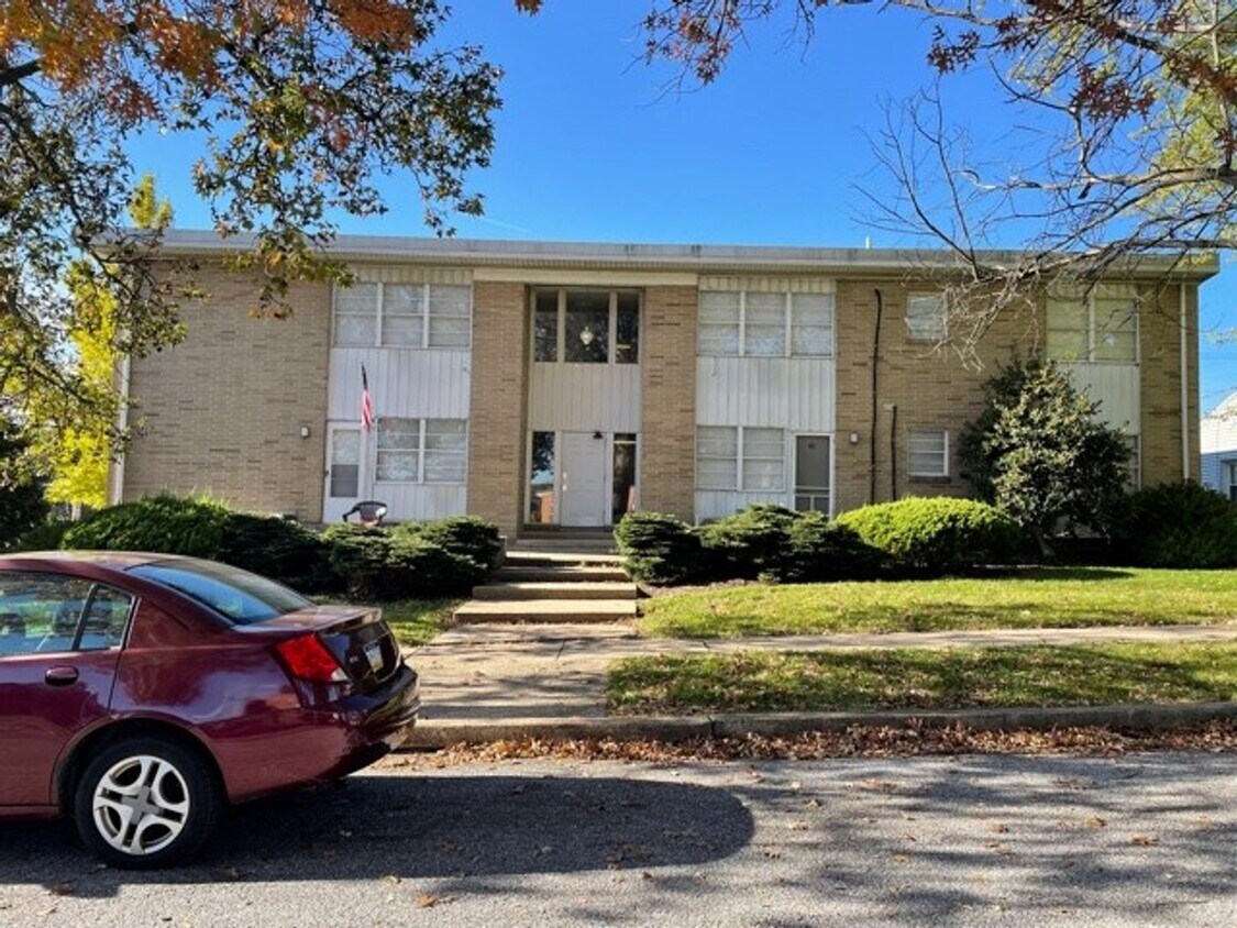 Primary Photo - West Shore Schools Apartment For Rent, 1st...