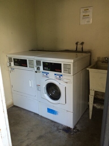 Laundry - Remlo Apartments