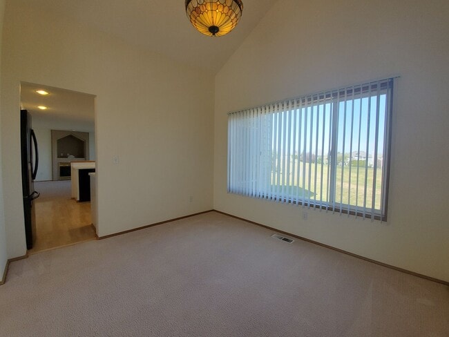 Building Photo - Great Community Amenities! 4-Bedroom, 2.5-...