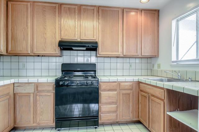 Foto del edificio - 536 2nd Ln