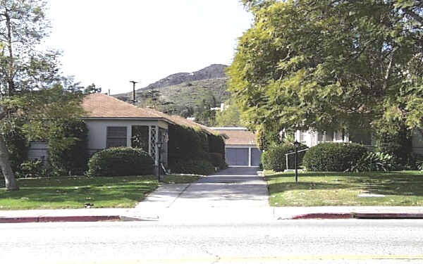 Primary Photo - 2611-2613 Canada Blvd