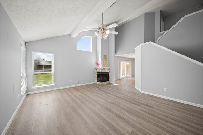 Foto del edificio - 9418 Westacre Pl