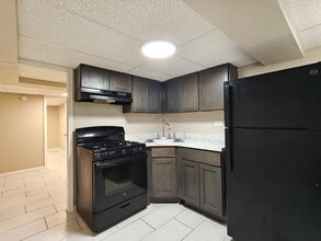 Building Photo - 6766 Blakemore St