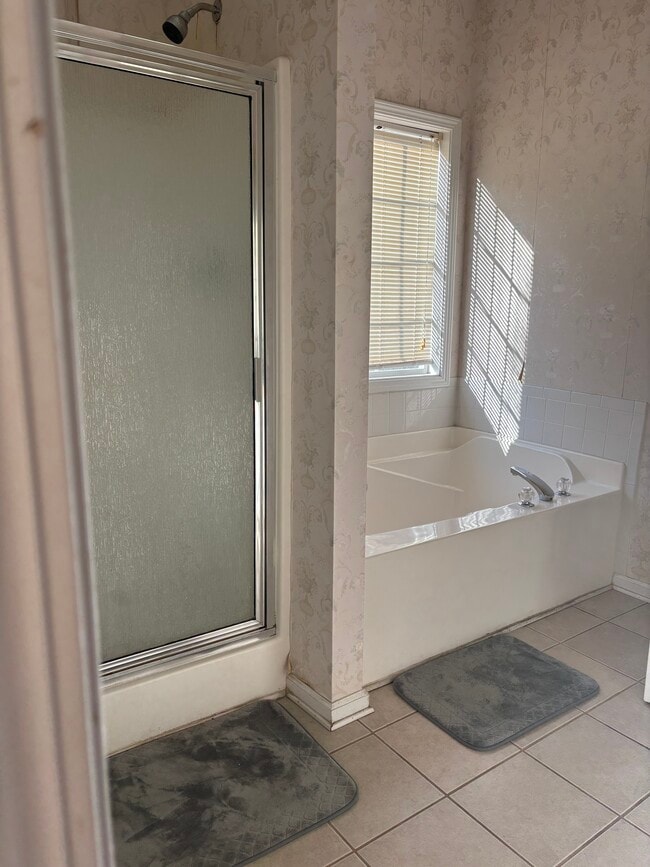 Building Photo - 1460 Scenic Brook Trl SW