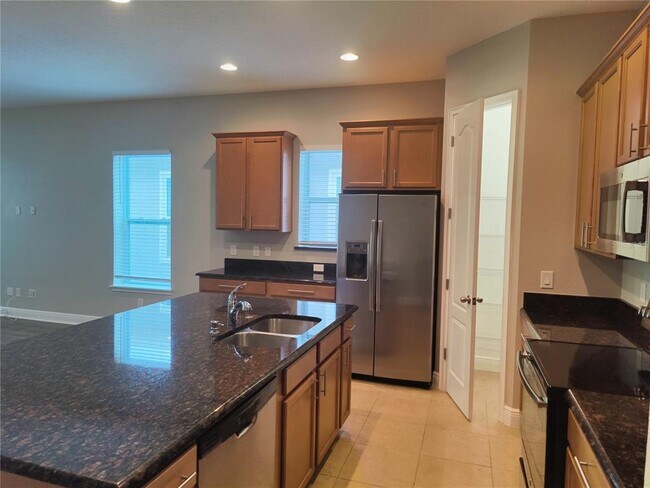 Foto del edificio - 8009 Nemours Pkwy