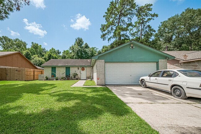 Building Photo - 7010 Foxmar Ln