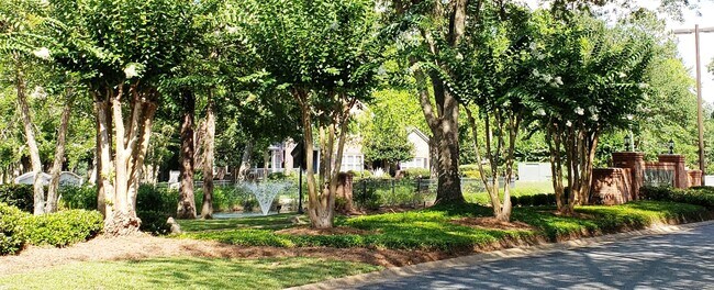 Foto del edificio - 3 bedroom home for rent in golden eagle's gated community, available July 6 2026, 2 car garage, f...