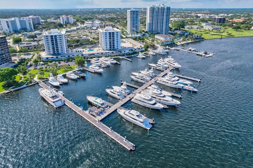 Photo - 134 Lakeshore Drive Unit 215