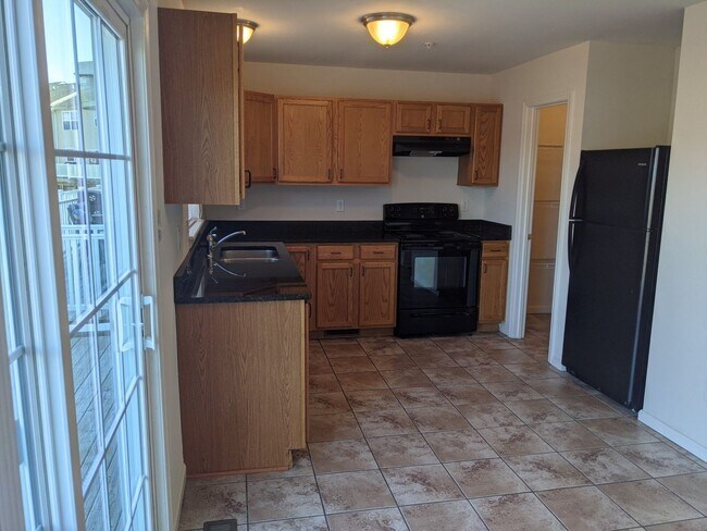 Foto del edificio - 3 Bedroom Townhouse For Rent in Charming Waynesboro, PA