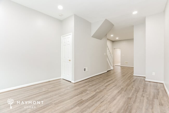Foto del edificio - 3314 E Baltimore St