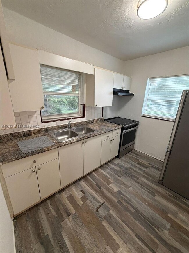 Foto del edificio - 1026 NW 50th St