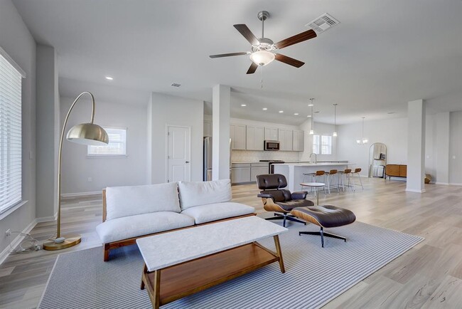 Foto del edificio - 7708 Donnelley Dr